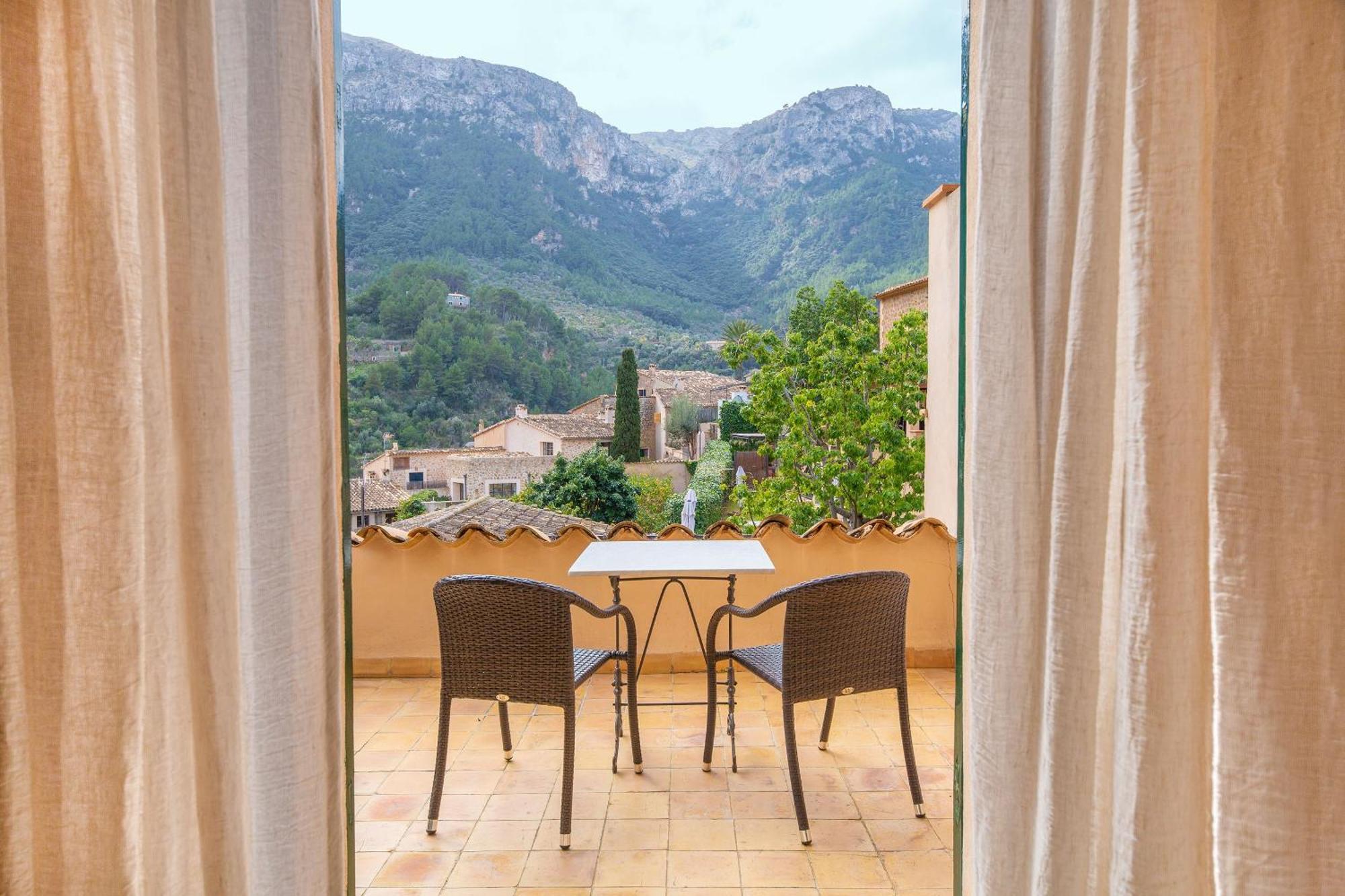 Hotel Y Apartamentos Des Puig Deià Esterno foto